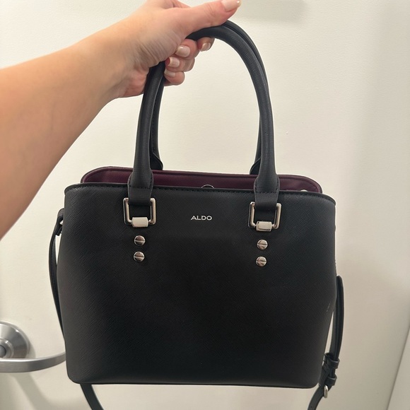 adlo black hand bag - Picture 3 of 4